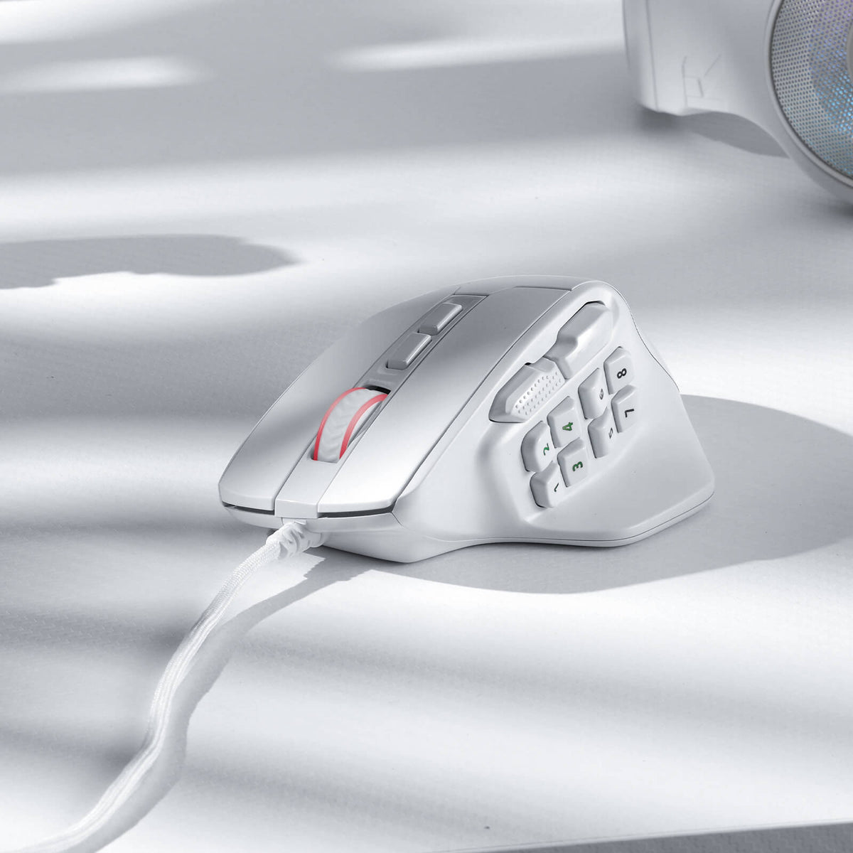 AATROX M811 MMO Gaming Mouse, image 9 of 17 - enlarged view