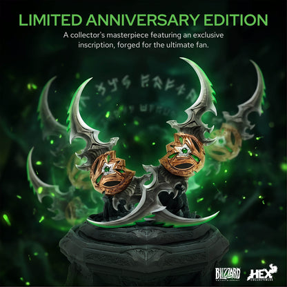 World of Warcraft Warglaives of Azzinoth Replica Collectible - thumbnail 2